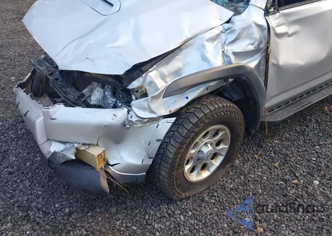 2011 Toyota 4Runner Trail V6 from USA, damaged, VIN JTEBU5JRXB5044306